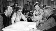 När ängarna blommar (1946) - Stream Online
