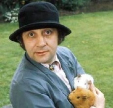 The Small World of Samuel Tweet (1974) - Stream Online