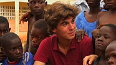 Raphaël, citoyen du monde (2013) - Stream Online