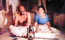 Mukhamukham (1986) - Stream Online
