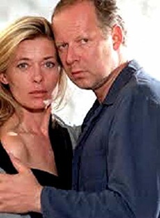 Liebling, bring die Hühner ins Bett (2002) - Stream Online