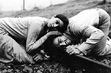 Moondram Pirai (1982) - Stream Online