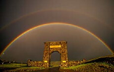 Yellowstone in Four Seasons (2017) - Stream Online