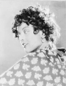 Ham and Eggs at the Front (1927) - Stream Online