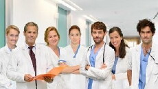 Centro médico (2015) - Stream Online