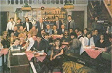 To kallitehniko kafeneio (1986) - Stream Online