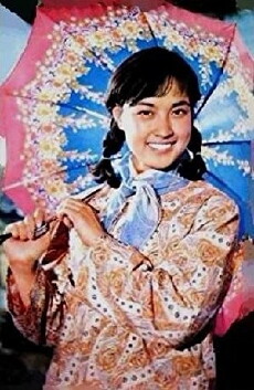Xu Mao and His Daughters (1981) - Stream Online